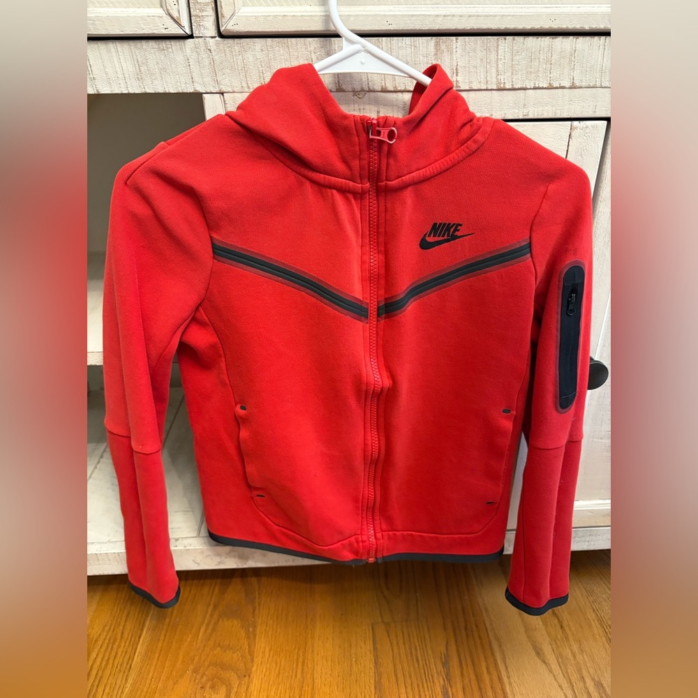 Kids red Nike tech set